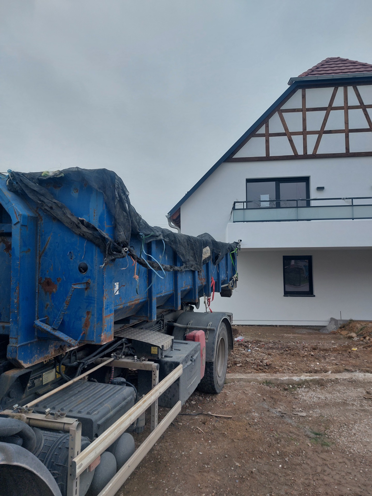 Téléphone ☎️ 06 78 75 59 17 loueur de benne à Strasbourg, benne 3m3, benne 7m3,  benne 10m3,  benne 12m3, benne 15m3, benne 20m3,  benne 30m3 pour enlevement déchets, debarras de déchets, recyclage déchets Strasbourg, benne Strasbourg location en un seul appel, devis gratuit et rapide pour un prix correct avec ad services Location benne, petite benne, benne moyenne, grande benne, benne normale,  benne à déchets,  benne à ordure,  benne posé, benne enlevée, benne rapide,  benne camion ampiroll, benne à chaîne,  benne petite taille,  benne grande taille,  benne classique avec ad services votre interlocuteur en alsace pour une mise en place de bennes. 